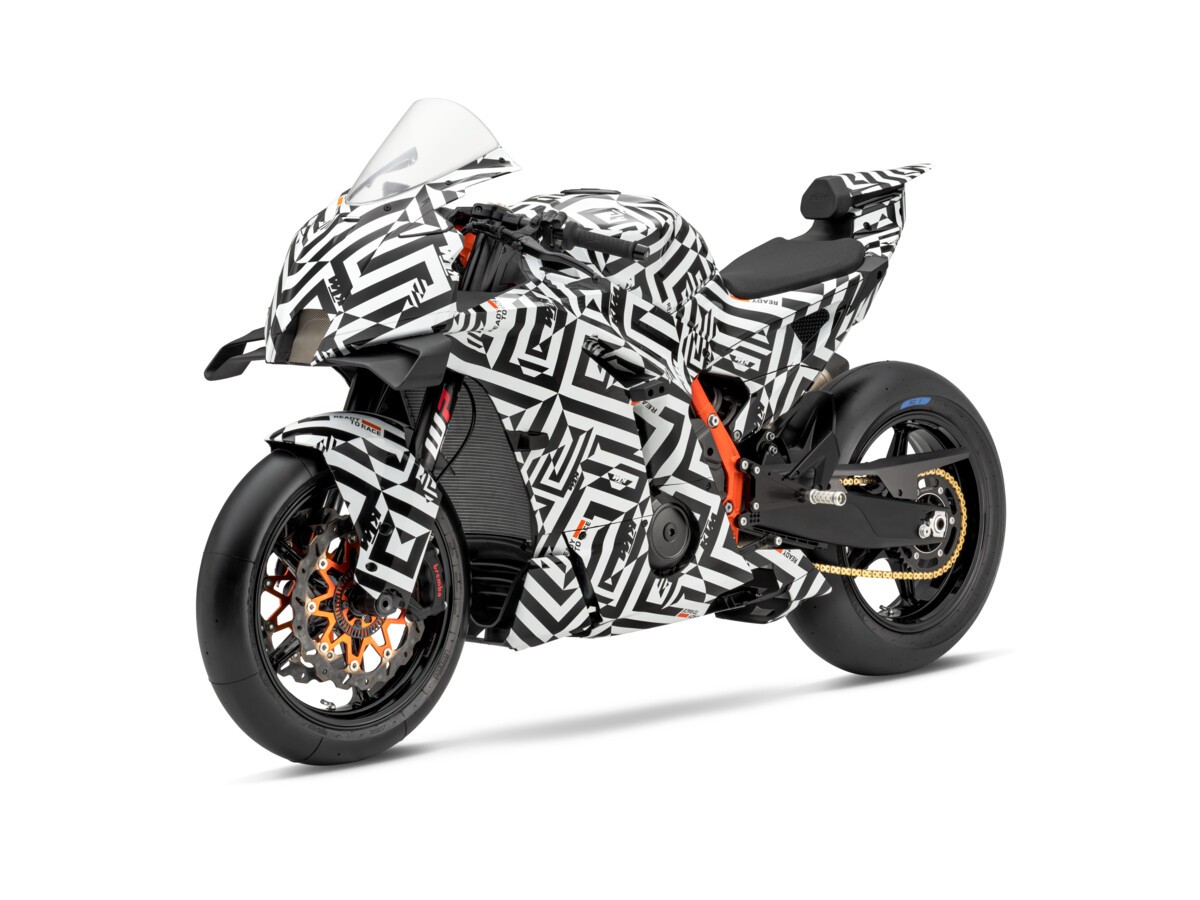 KTM 990 RC R, svelato il prototipo della nuova carenata austriaca